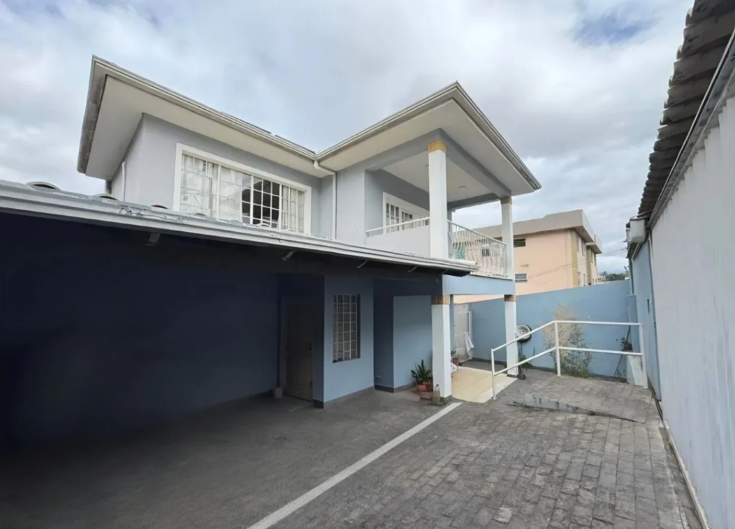 Casa com 5 dormitórios à venda, 331 m² por R$ 1.050.000,00 - Novo Eldorado - Contagem/MG